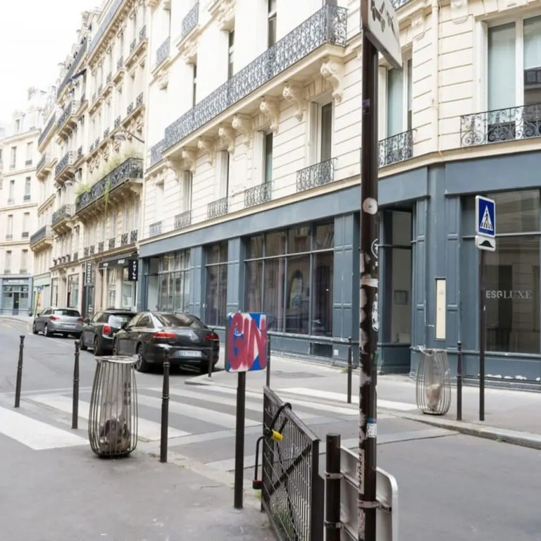Opera Grey I Trendy 2 Bed Apt in Paris