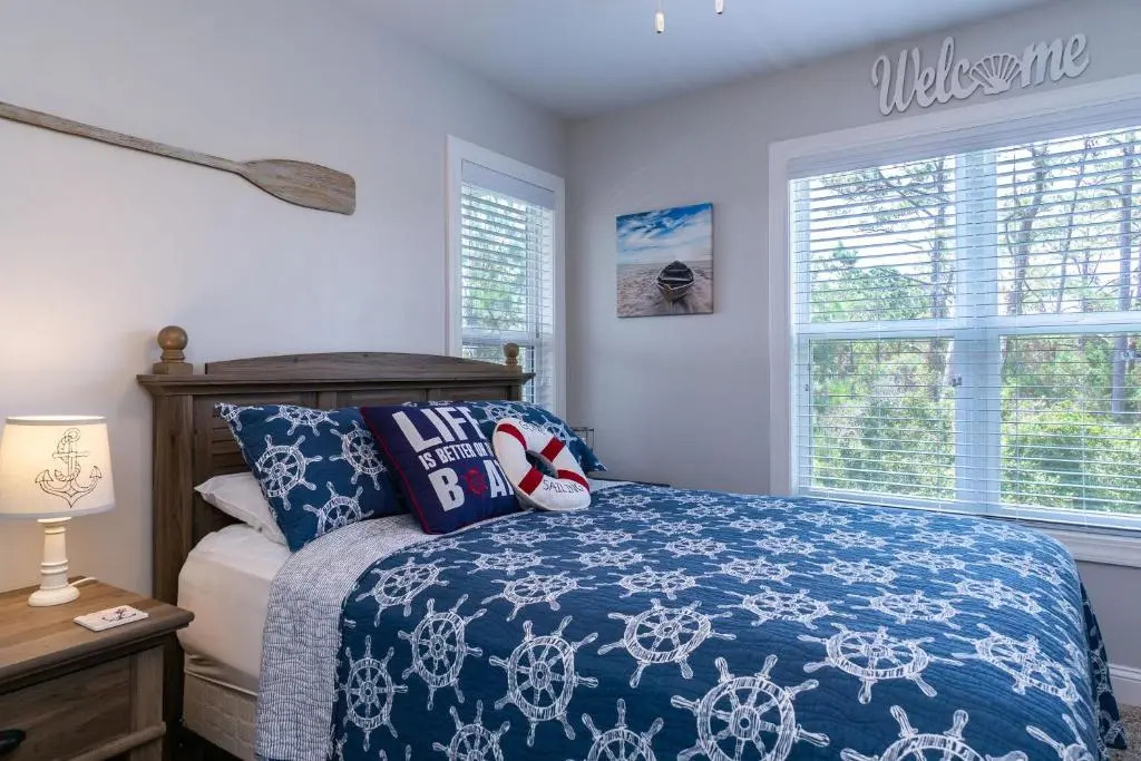 Southern Charm by Oak Island Accommodations