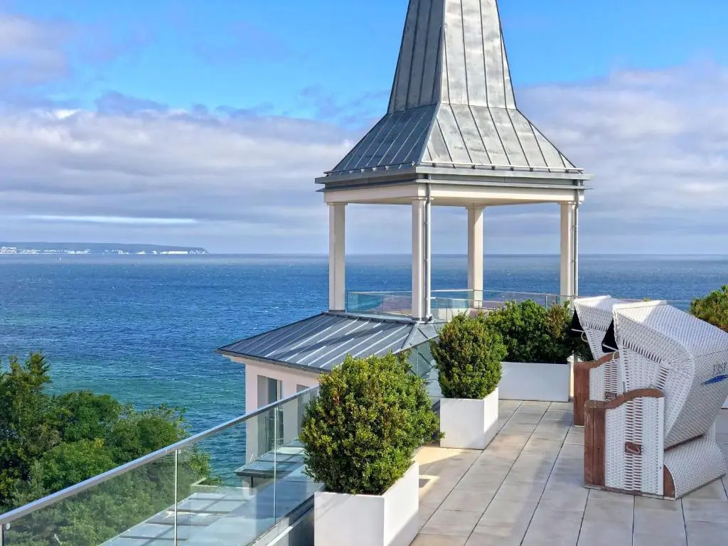 Villa Philine - Penthouse 28 mit Panoramablick, Pool, SPA & Kamin