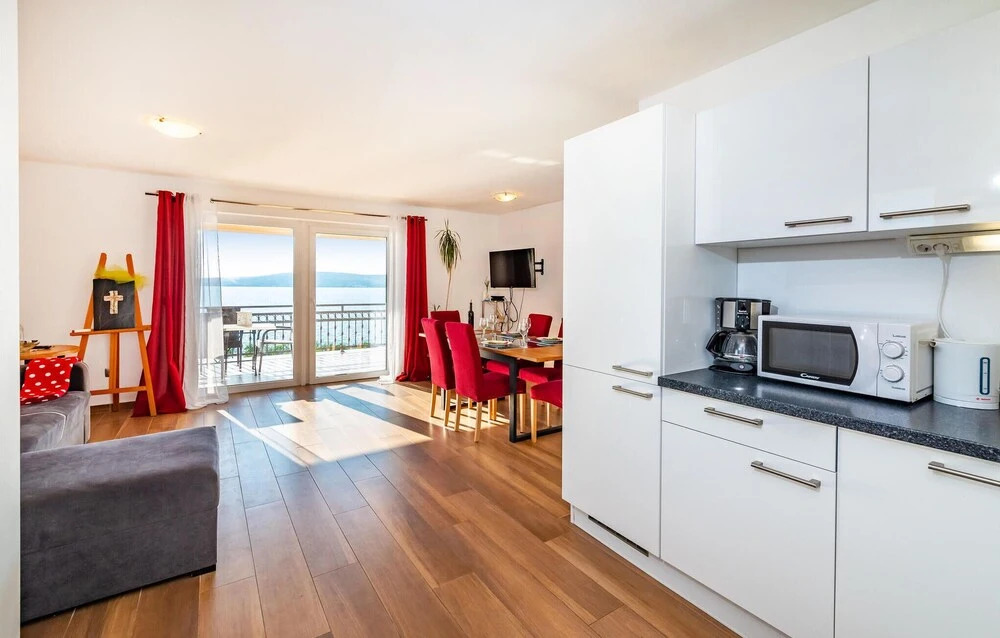Amazing Home in Novigrad With 5 Bedrooms, Wifi and Outdoor Swimming Pool