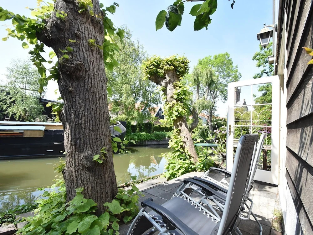 Serene Getaway in Edam