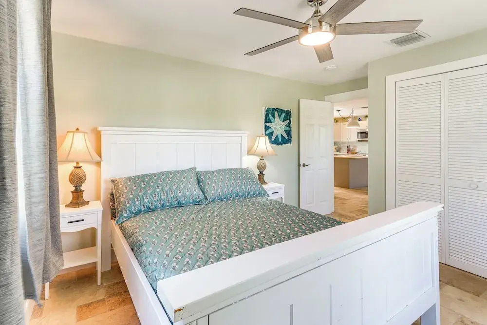 Walk to Parks, Eats & Bars: Stuart Home w/ Patio