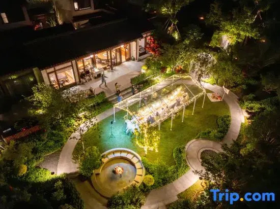 Shuaiwa Club Homestay (Shanghai Jinshan North Station Huakai Seaside Ecological Park)