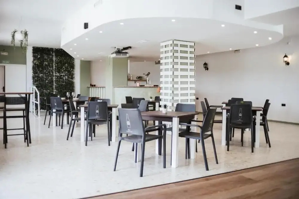HOSTAL ENTREOLIVOS