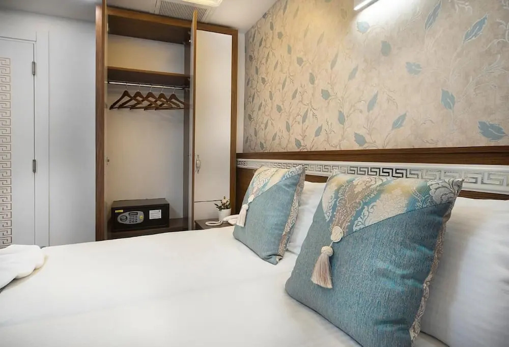 Lika Hotel - Beautiful Standard Double or Twin Room in Center Istanbul