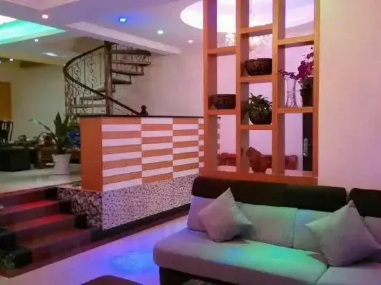 Hot Spring Vacation Villa
