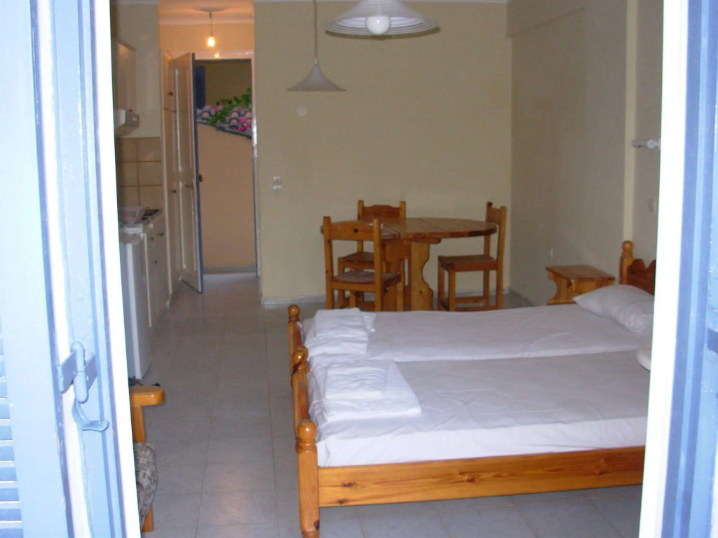Louisa Apartments