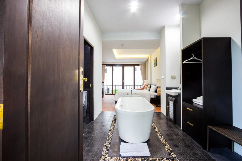 Jamadevi Hotel