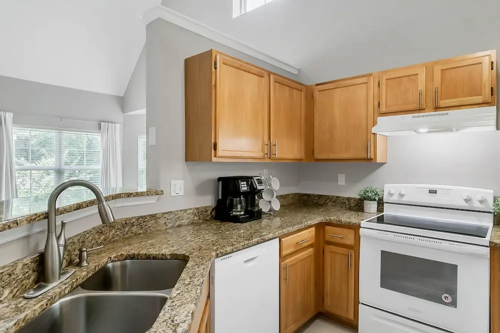 Cozy Apartment Only Miles From Disney Community Pool And Jacuzzii