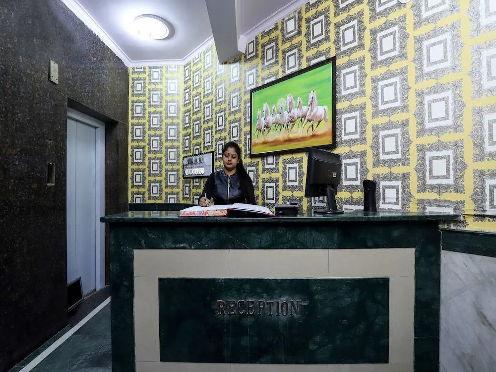 OYO 24436 Ramji 7 Grand
