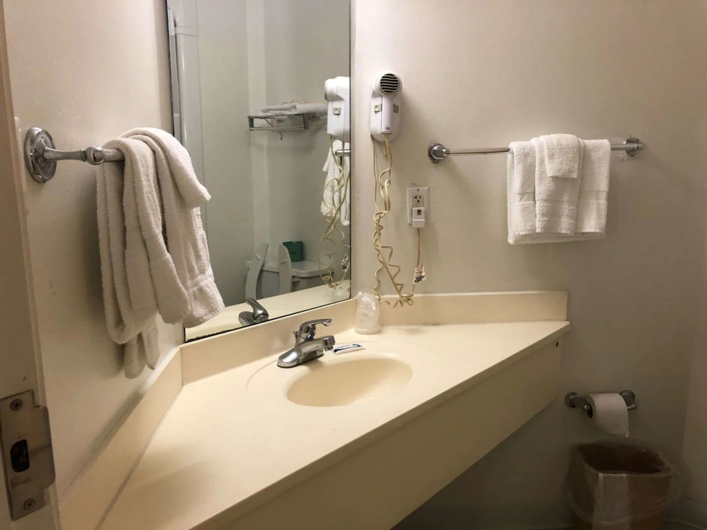 Sleep Inn & Suites