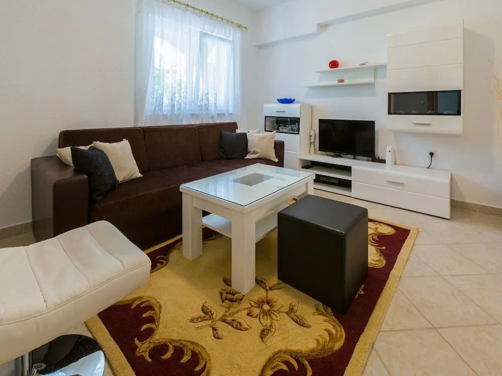 Apartments Mirela