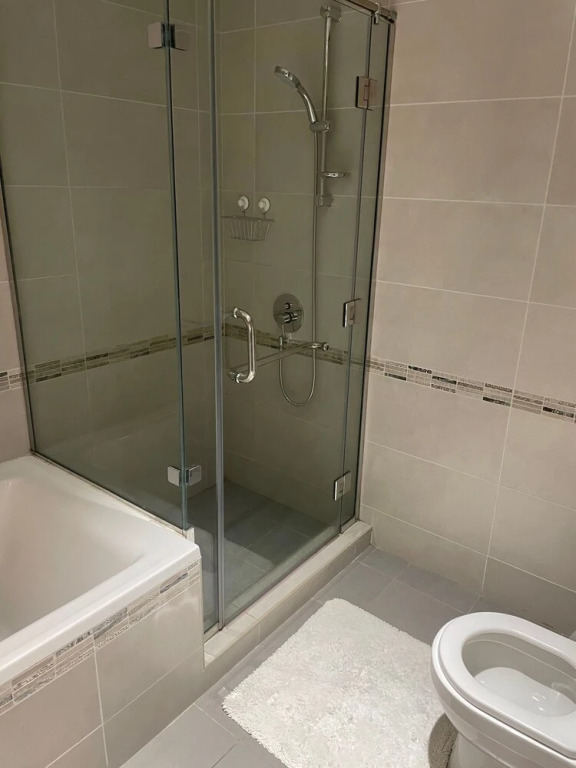 Luxurious and Spacious One-bedroom Apartment in the Heart of Dubai