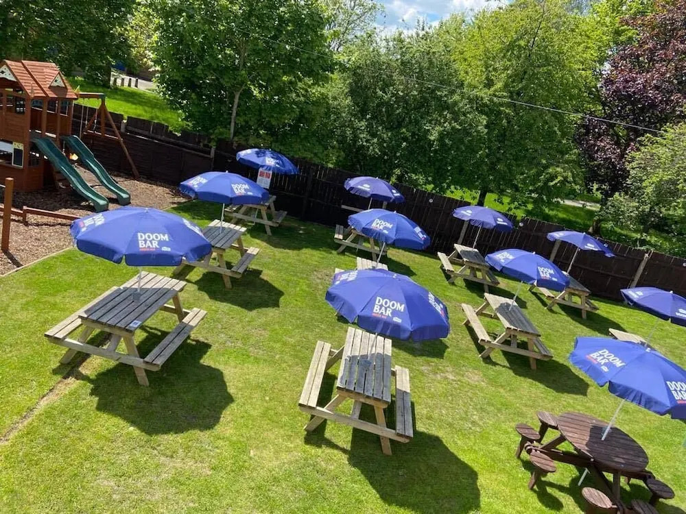 Alcester Inn