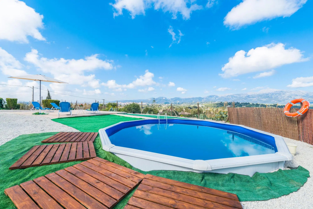 SON GUAL - Apartment with private pool in Inca. Free WiFi
