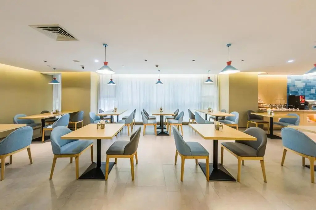 Home Inn (Guangzhou Jiefang Middle Road Gongyuanqian Metro Station)
