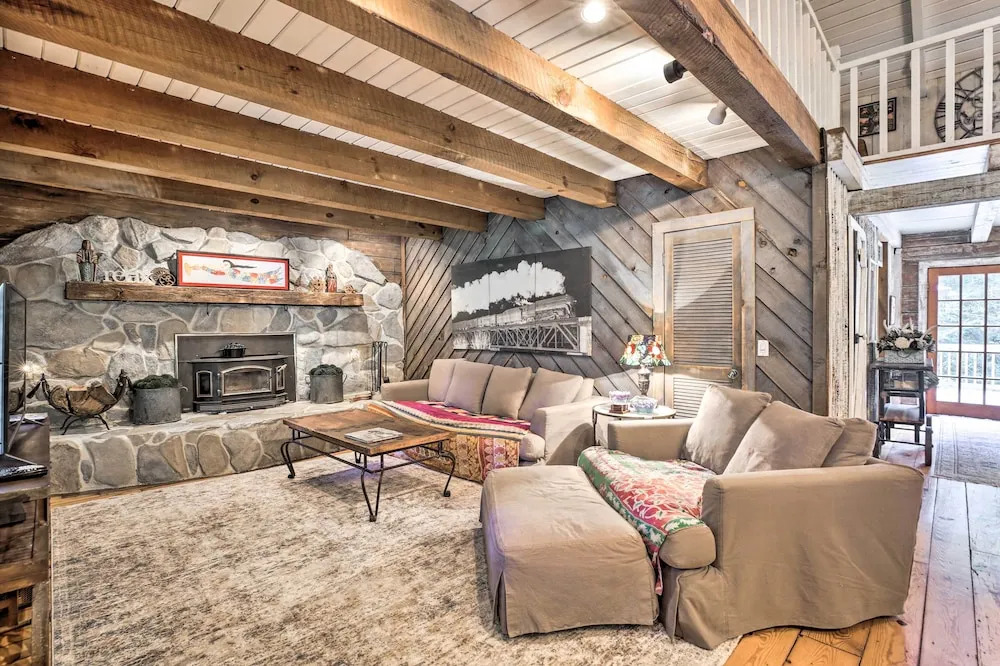 Serene Mableton Cabin - 13 Mi to Downtown Atlanta!