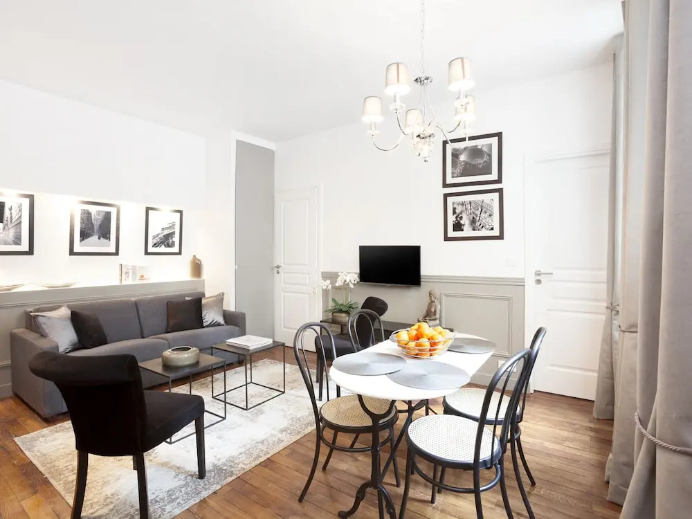 Luxury 2BR Gr-Boulevards I by Livinparis