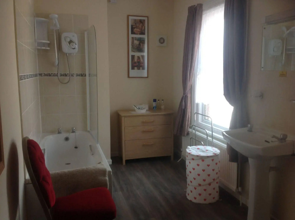 Cleasewood Guest House