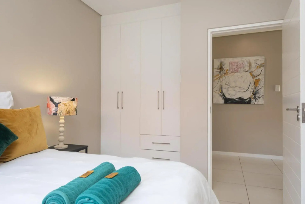 Zimbali Wedge Unit 42