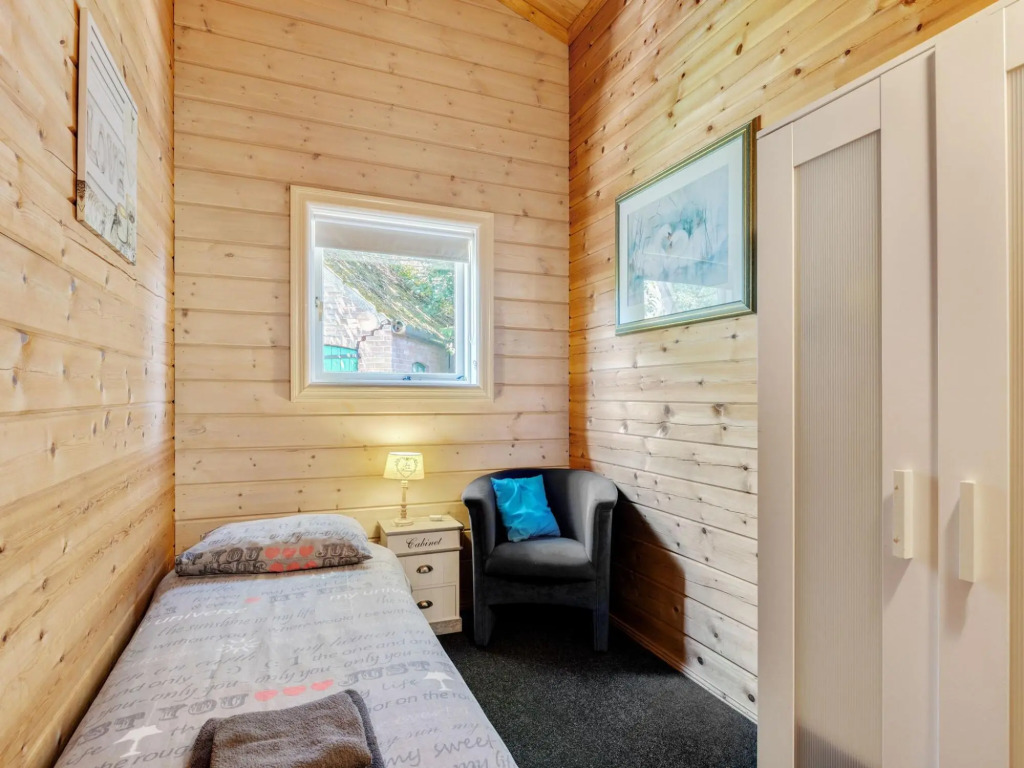 Chalet in Hulshorst Near Lake
