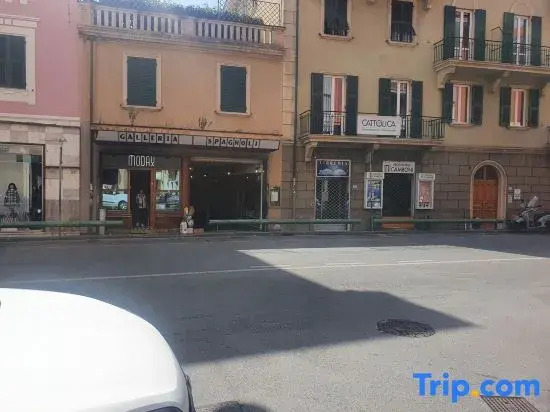Sestri Viale Roma 15 Superior
