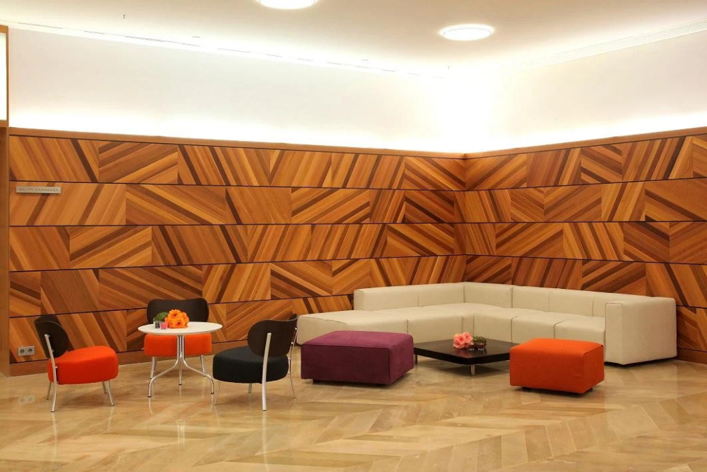 Hotel Reina Petronila