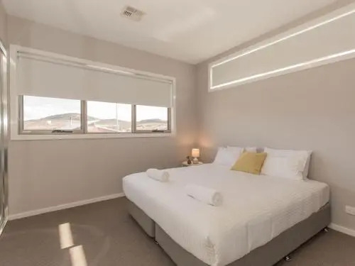 43A Twynam Street
