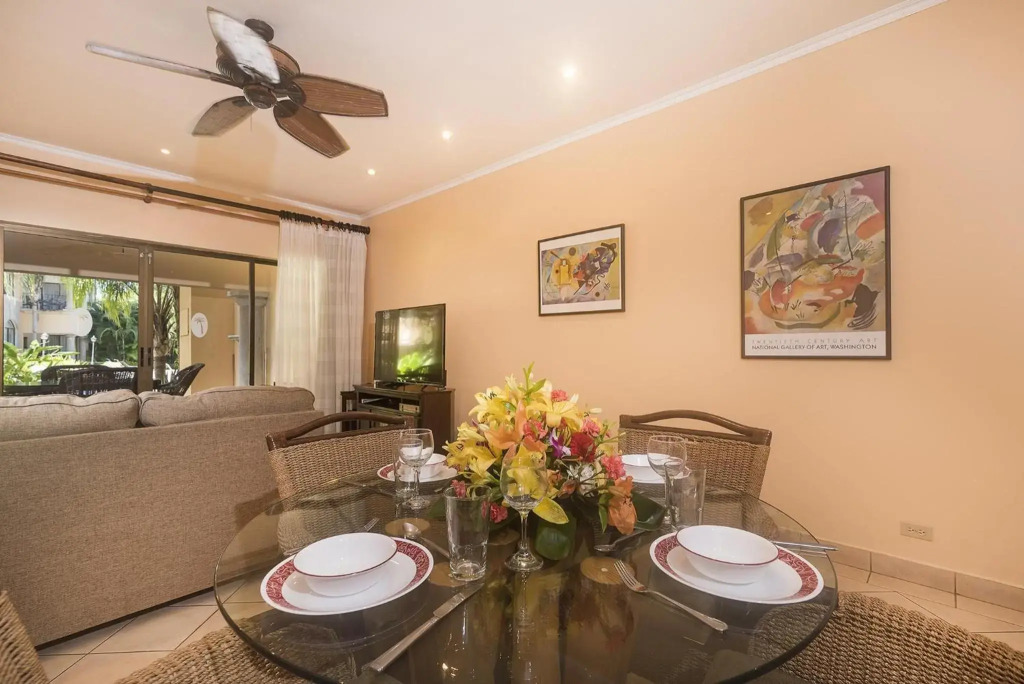 Sunrise 33- 3 Bedroom Poolside Condo