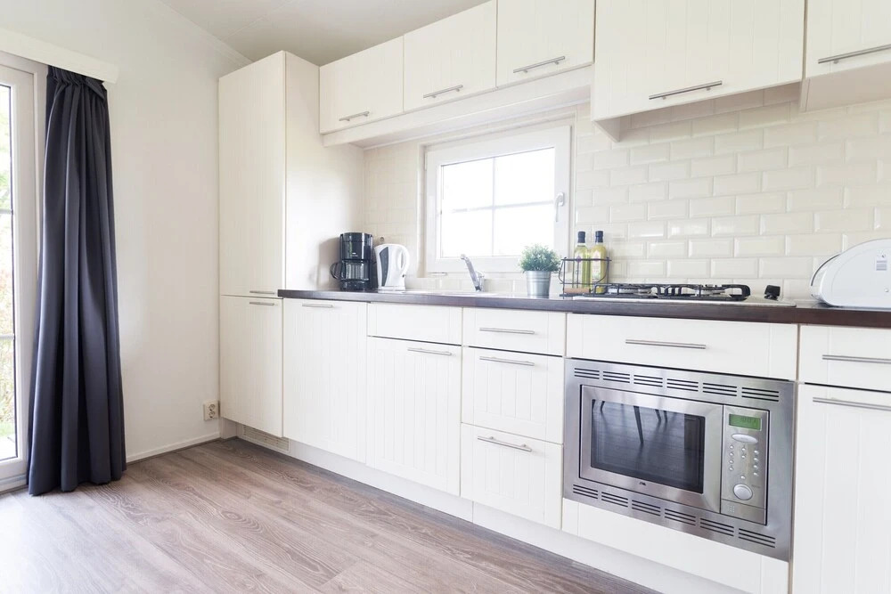 Detached, light chalet with dishwasher not far from Hoorn