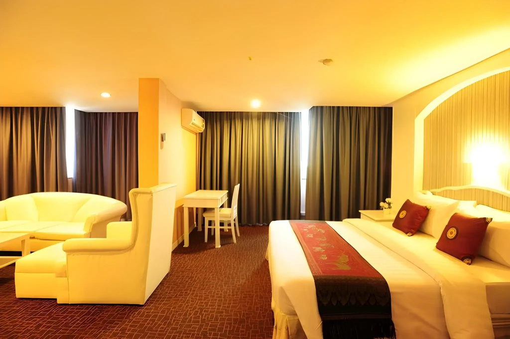 Chaleena Hotel