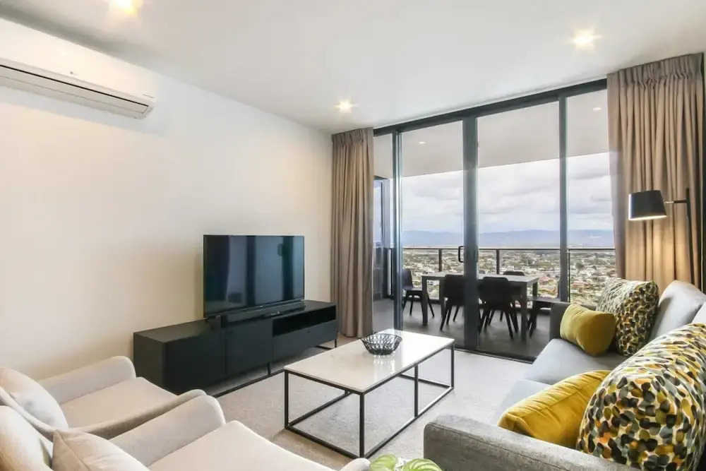 Luxurious 2 Bedroom Brand New Apartment With Amazing Hinterland Views