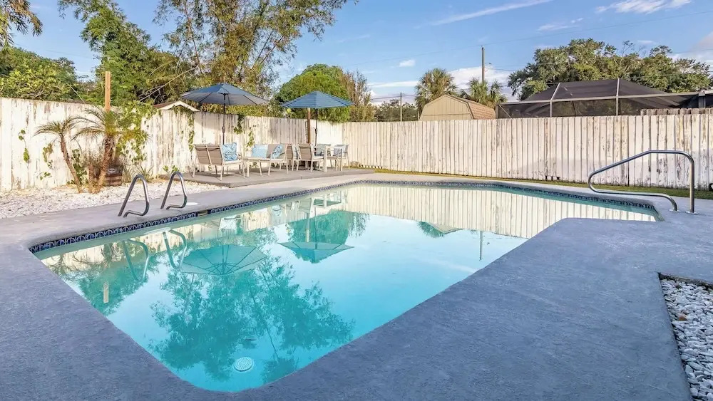 Sun Bay Getaway Backyard Pool w/ Winter Rates!