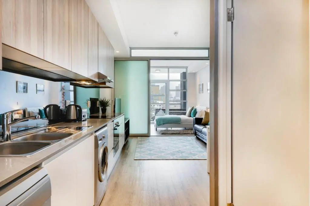 Stylish Central Apartment near Table Mountain