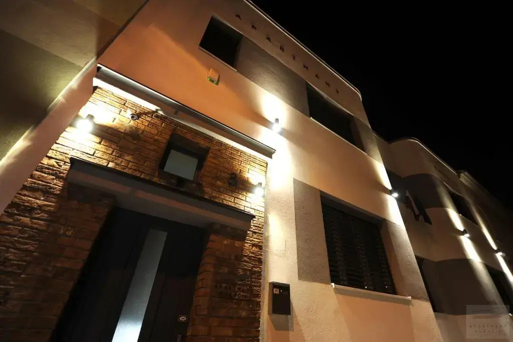 Lucky 8 Guesthouse