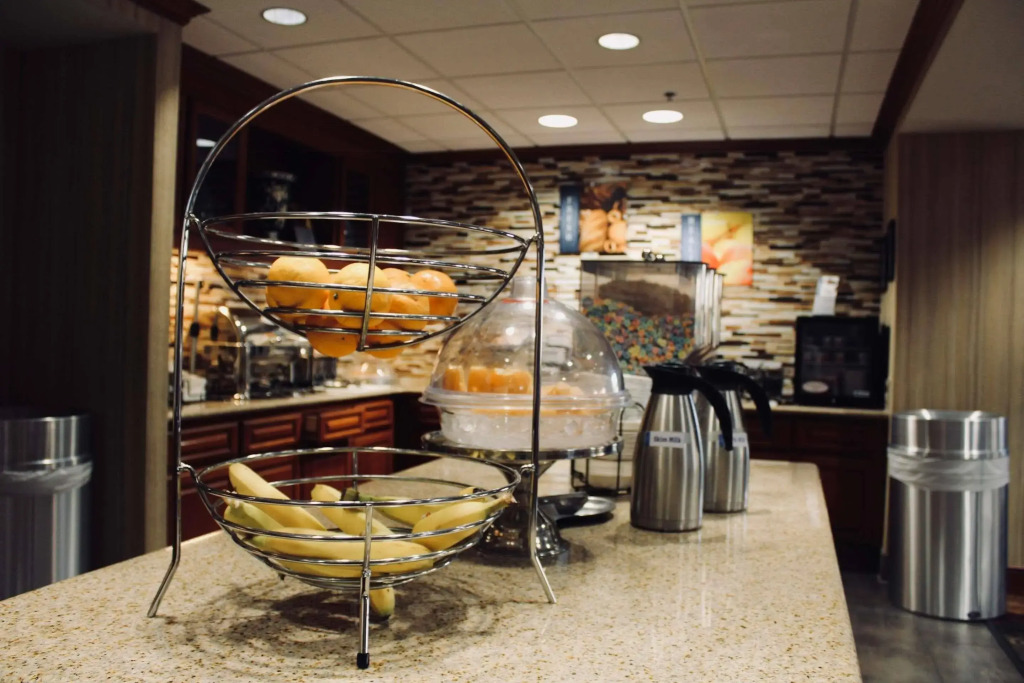 Best Western Plus Arrowhead Hotel