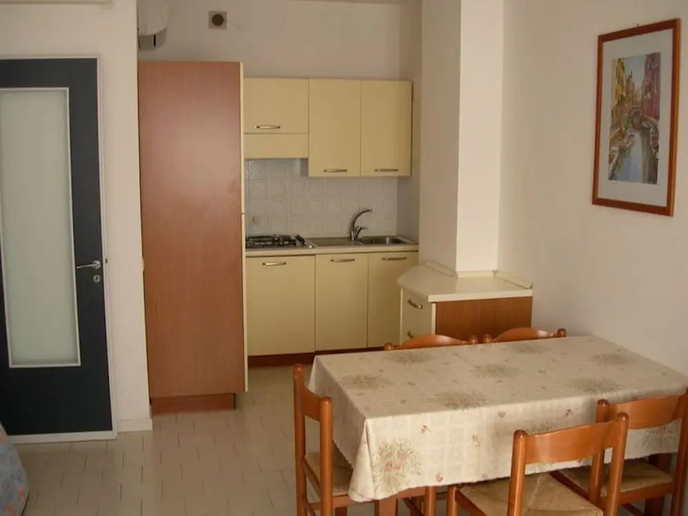 Serene Flat With Balcony and Pool - Beahost
