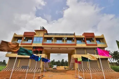 Somchandra Hotel By OYO Rooms