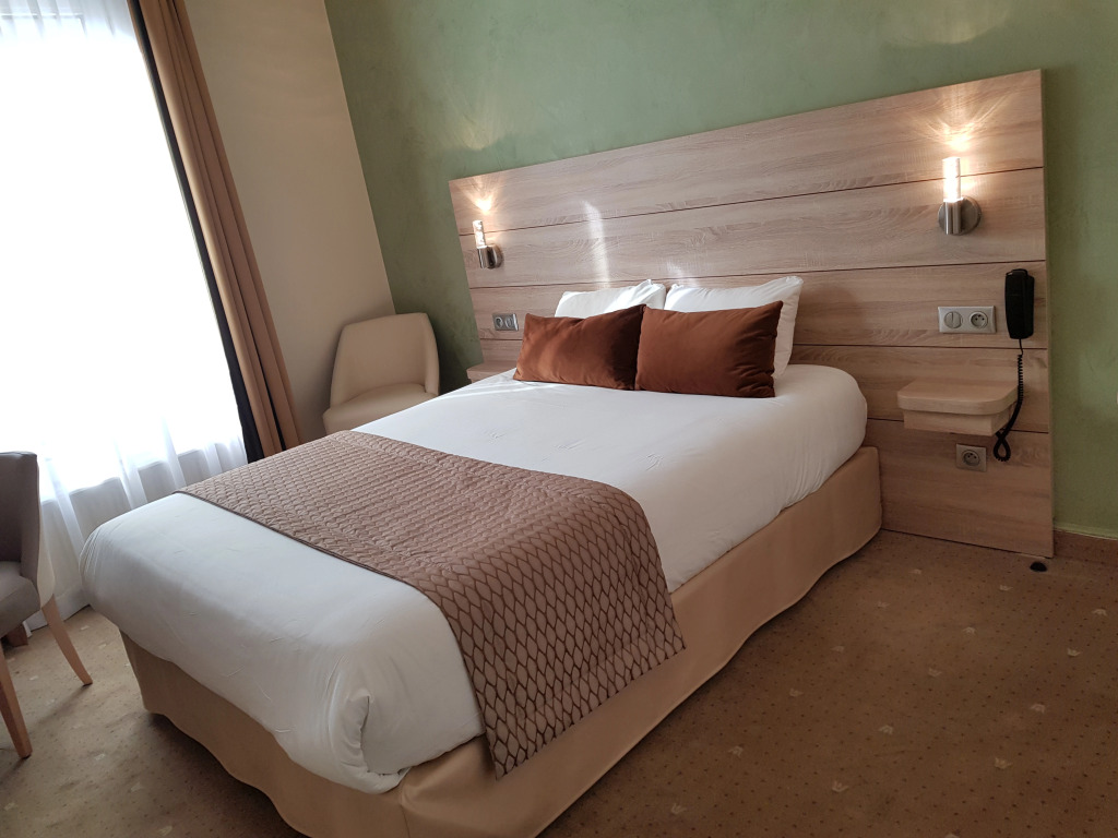 Hotel Champerret Elysees