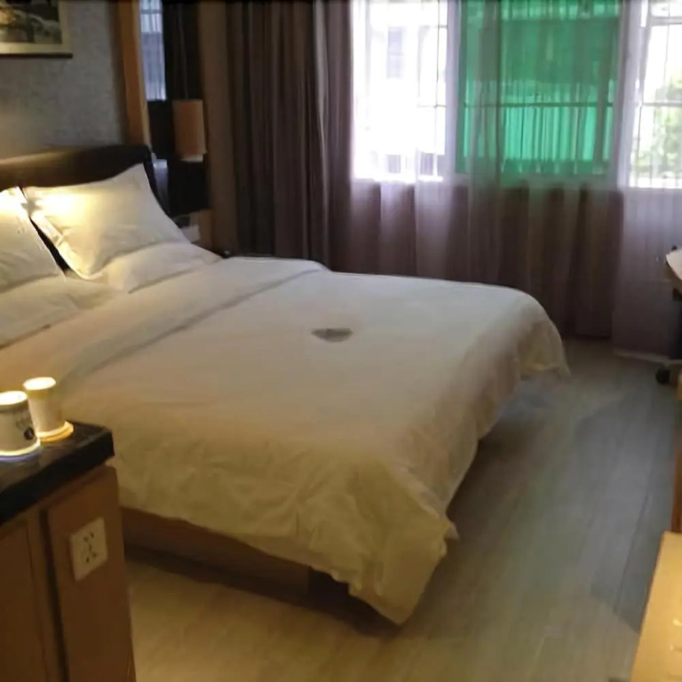 Yeste Hotel