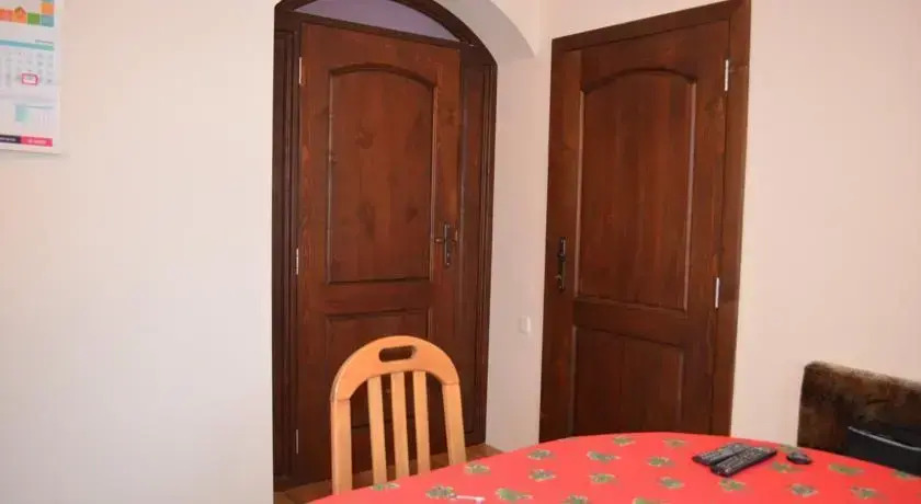 Tainov House