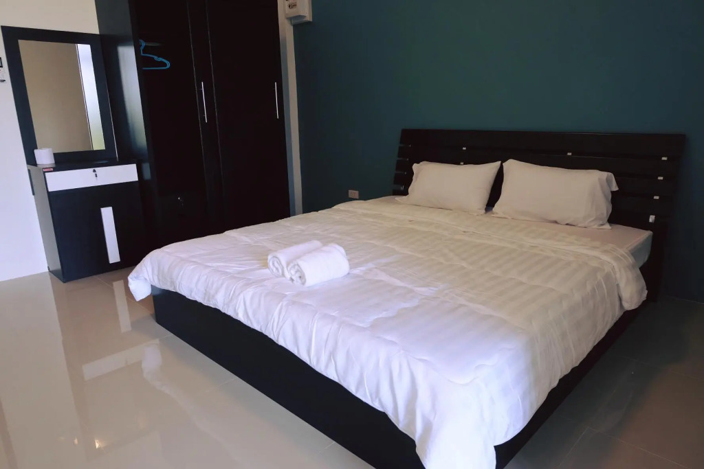 M2 Apartment by Khun Mai Baan Suan