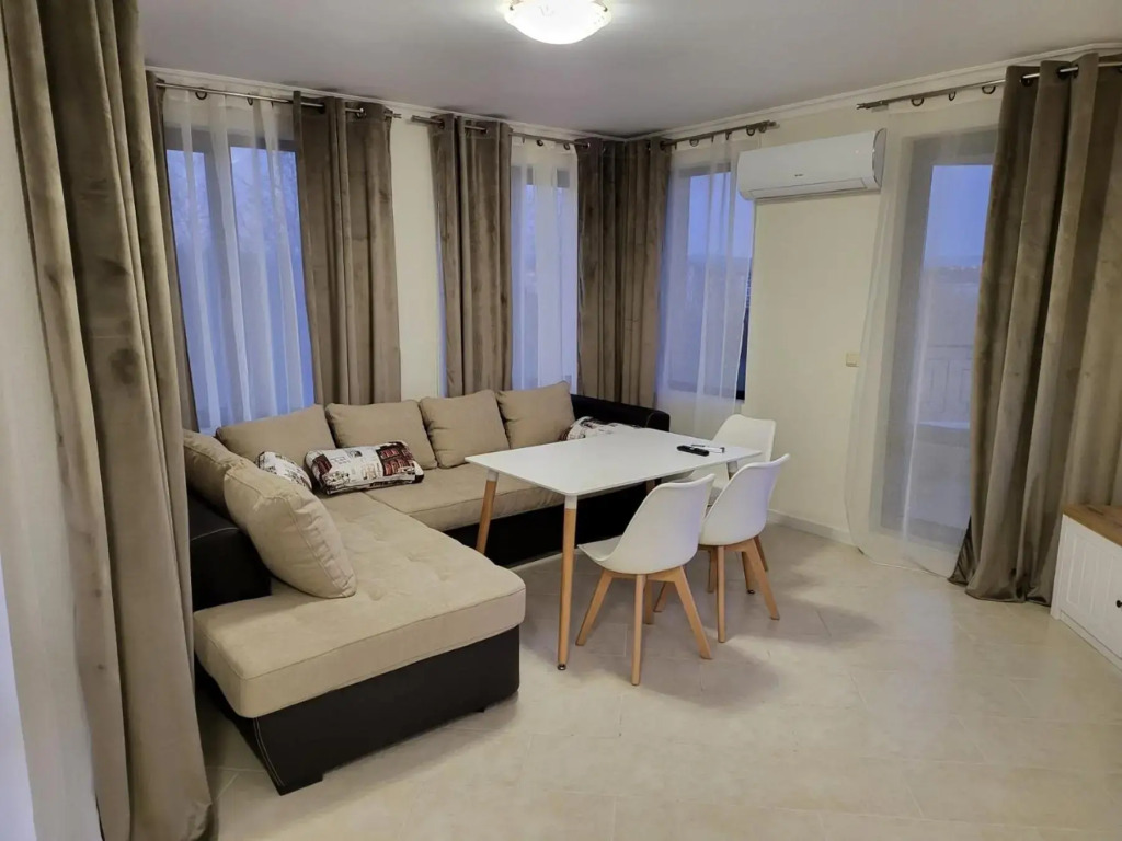 Apartment on the beach 2