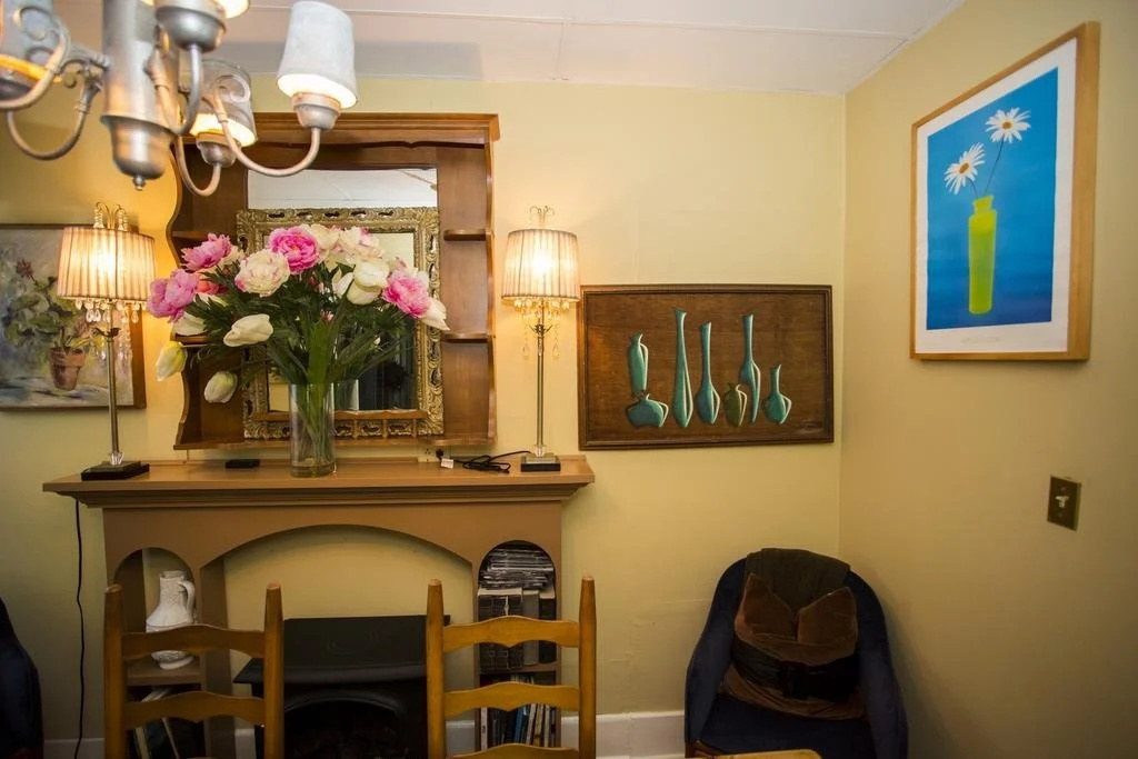 Niagara On The Lake Historic Rental Cottage