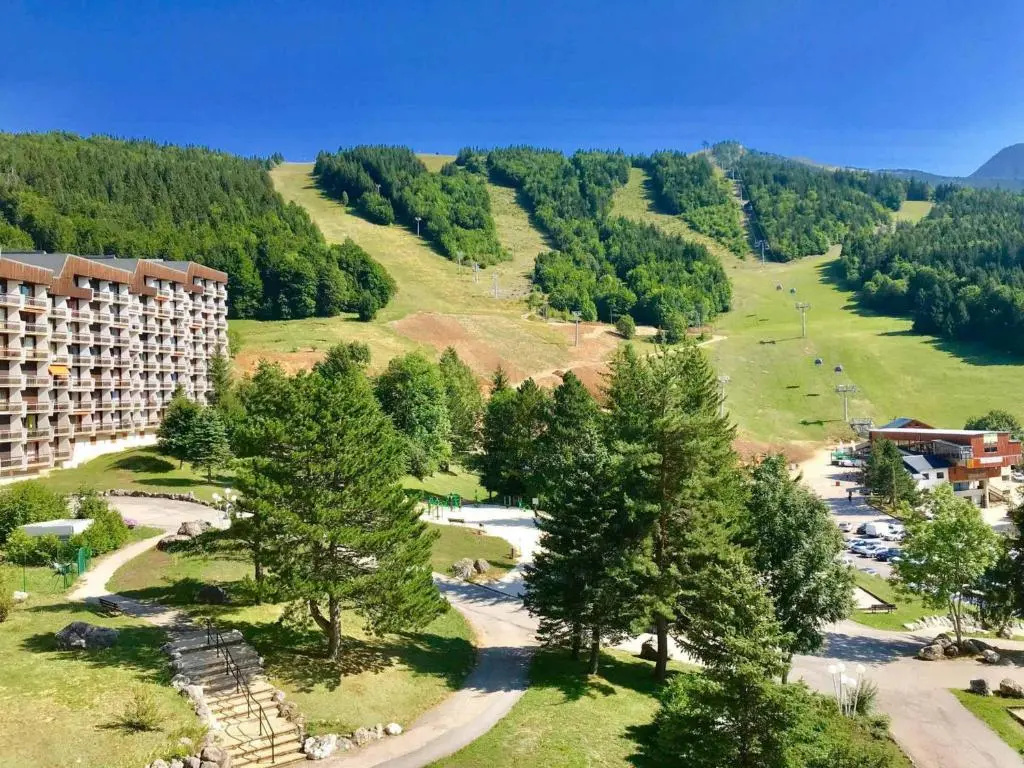 Appartement 2 pièces au pied des pistes avec balcon à Villard-de-Lans - FR-1-515-21
