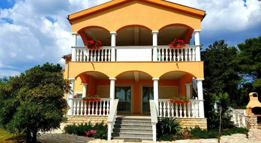 Villa Kayo