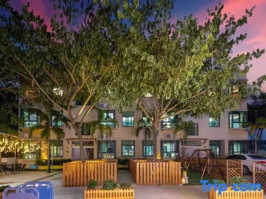 Sanya Fenghuang Xiaoyuan Boutique Homestay (Sanya Phoenix Airport)