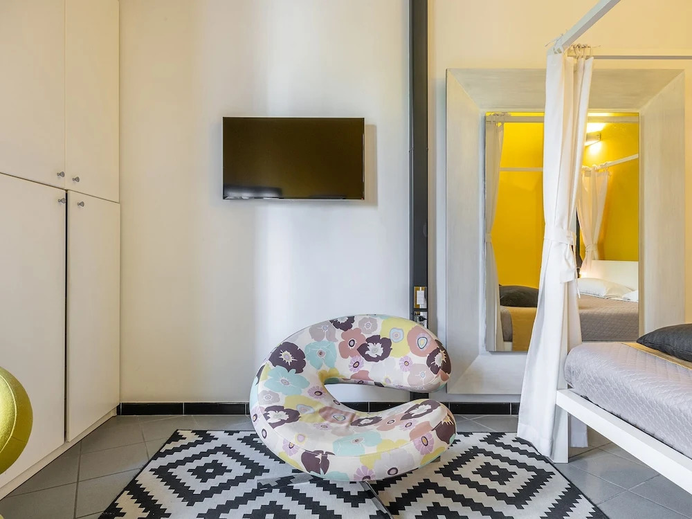 Snob Luxury Suite