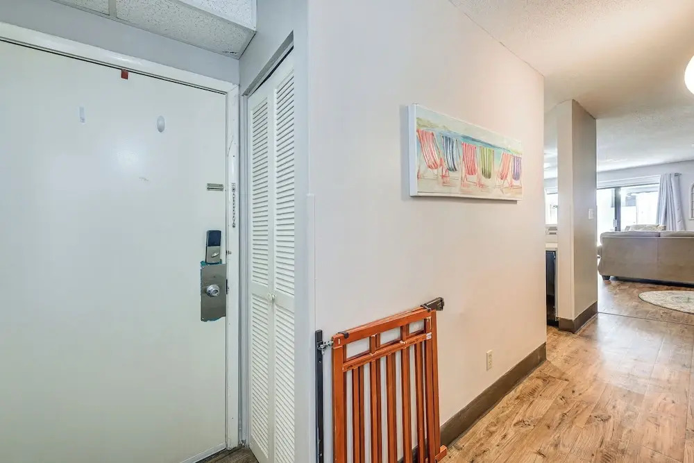 Steps to Ocean: Convenient Myrtle Beach Townhome!