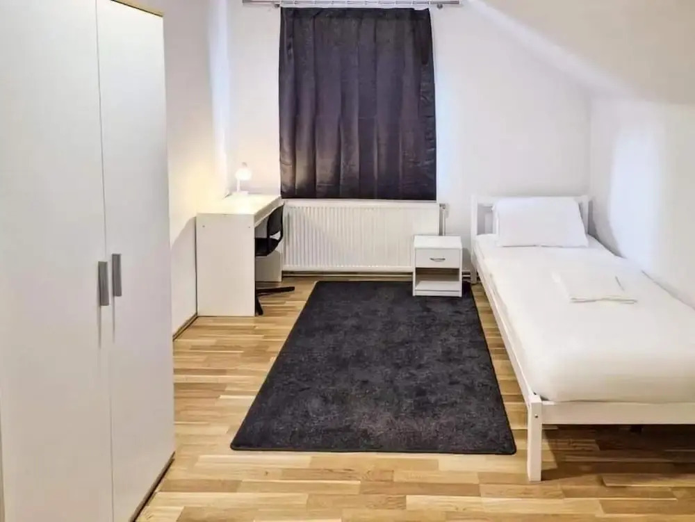 Adelin Vienna